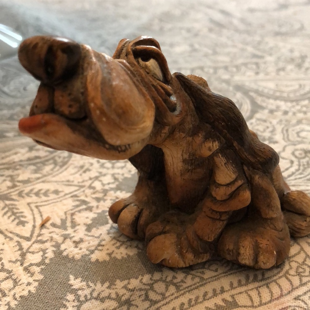 Hound Dog Figurine 4" - 1984 Beasties Of The Kingdom By John Raya
